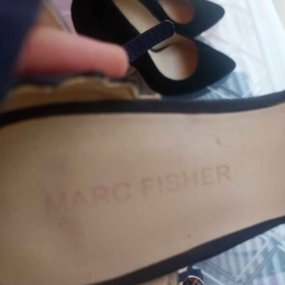 Marc Fisher Navy Seude Heels- Sz 6 1/2 - Picture 3 of 3